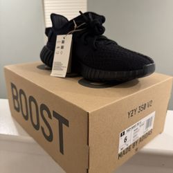 Yeezy 350 Onyx 