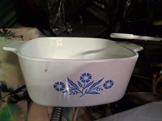 Vintage Pyrex dish