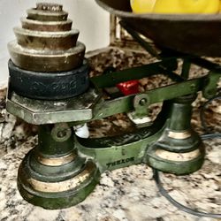 Antique Scale With Pure Grass Weights