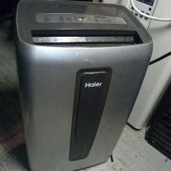 Haier AIR CONDITIONER -PORTABLE FLOOR MODEL 