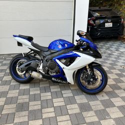 2010 Suzuki GSXR750 Superbike 
