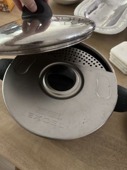 Like New Cooking Pot (Retails for $225)