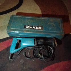 Mikita Corded Sawzaw