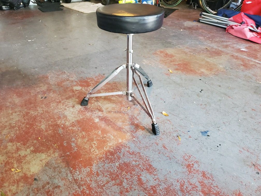 Drum Throne