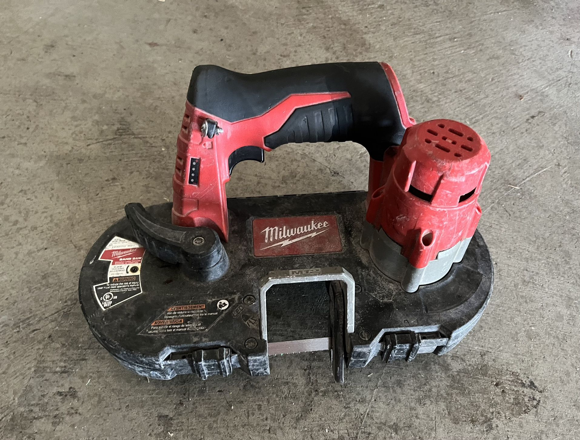 Milwaukee Cordless Sub Compact Band Saw M12