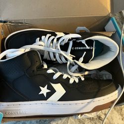 Converse BRAND NEW