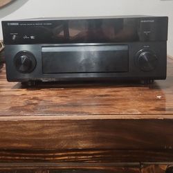 Yamaha RX- A2040 AV Receiver
