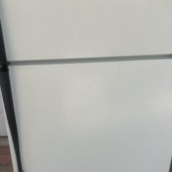 White Roper White Refrigerator  5.2” X 29” X 27.5 “