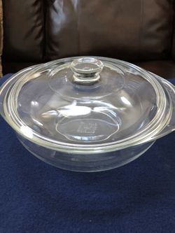 Vintage 1970’s Pyrex mixing Bowl with Lids