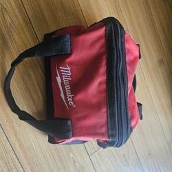 Small bag milwaukee