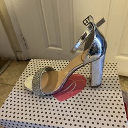 Heels New One Time Used  Size 6,half 