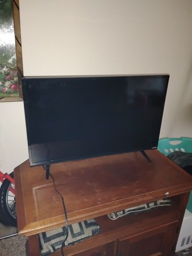 32 In Vizio Smart T.V