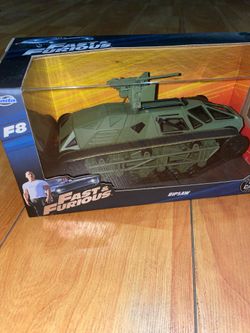 Jada toys F8 Ripsaw fast & furious Htf