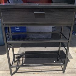 Power Hub End Table 