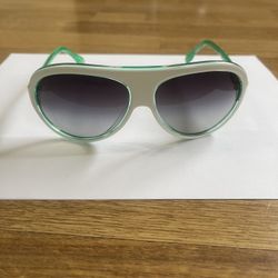 GLASSES D&G