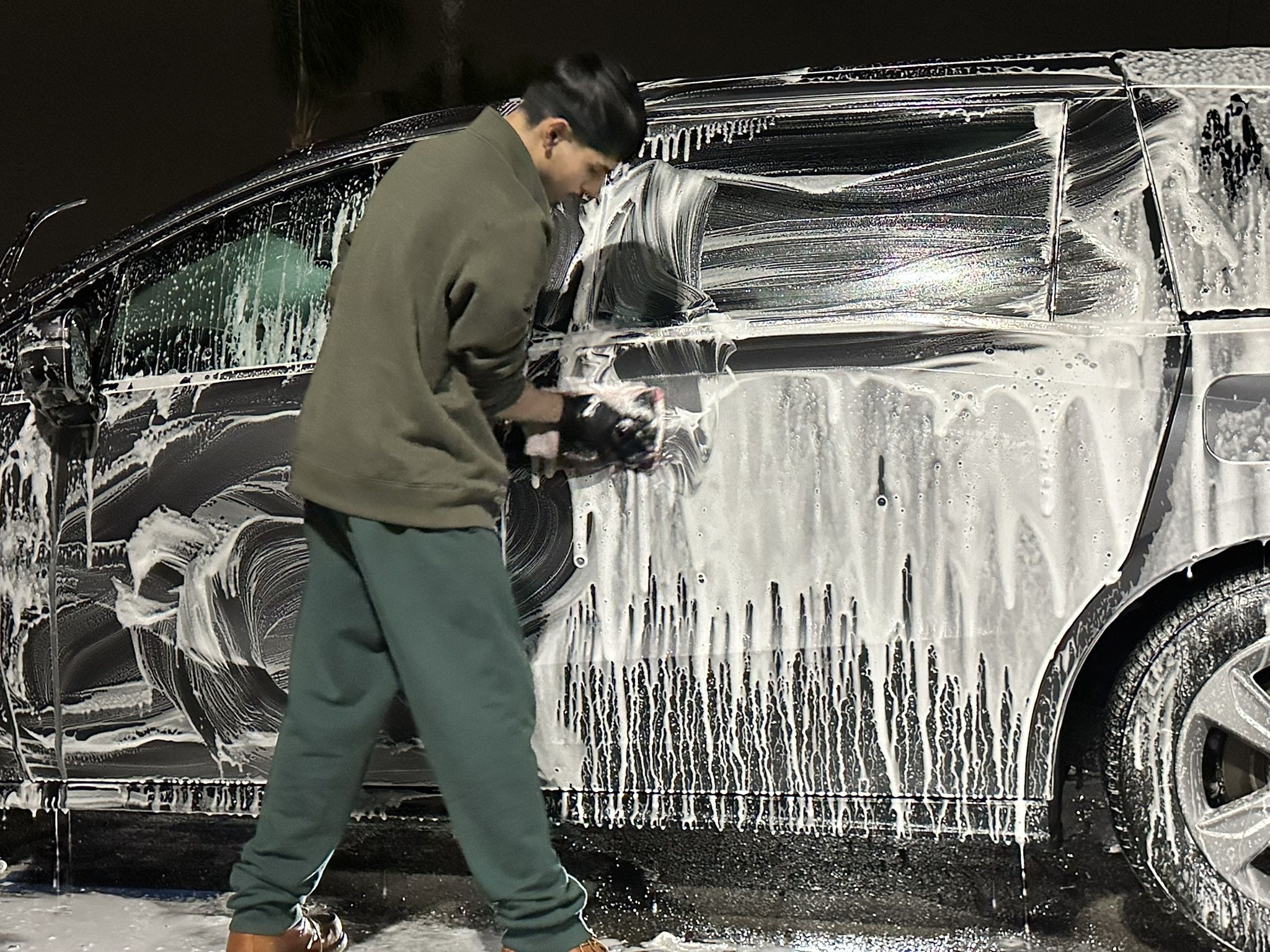 Wash 🧼 Your🚗 Car $50