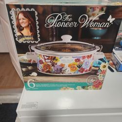 Rare Pioneer Woman Flea Market 6qt Crockpot