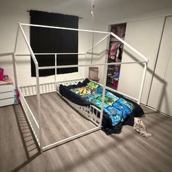 Twin Beds/ House Beds