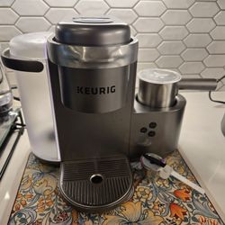 Keurig®
K-Café® Special Edition Single Serve Coffee Latte & Cappuccino Maker