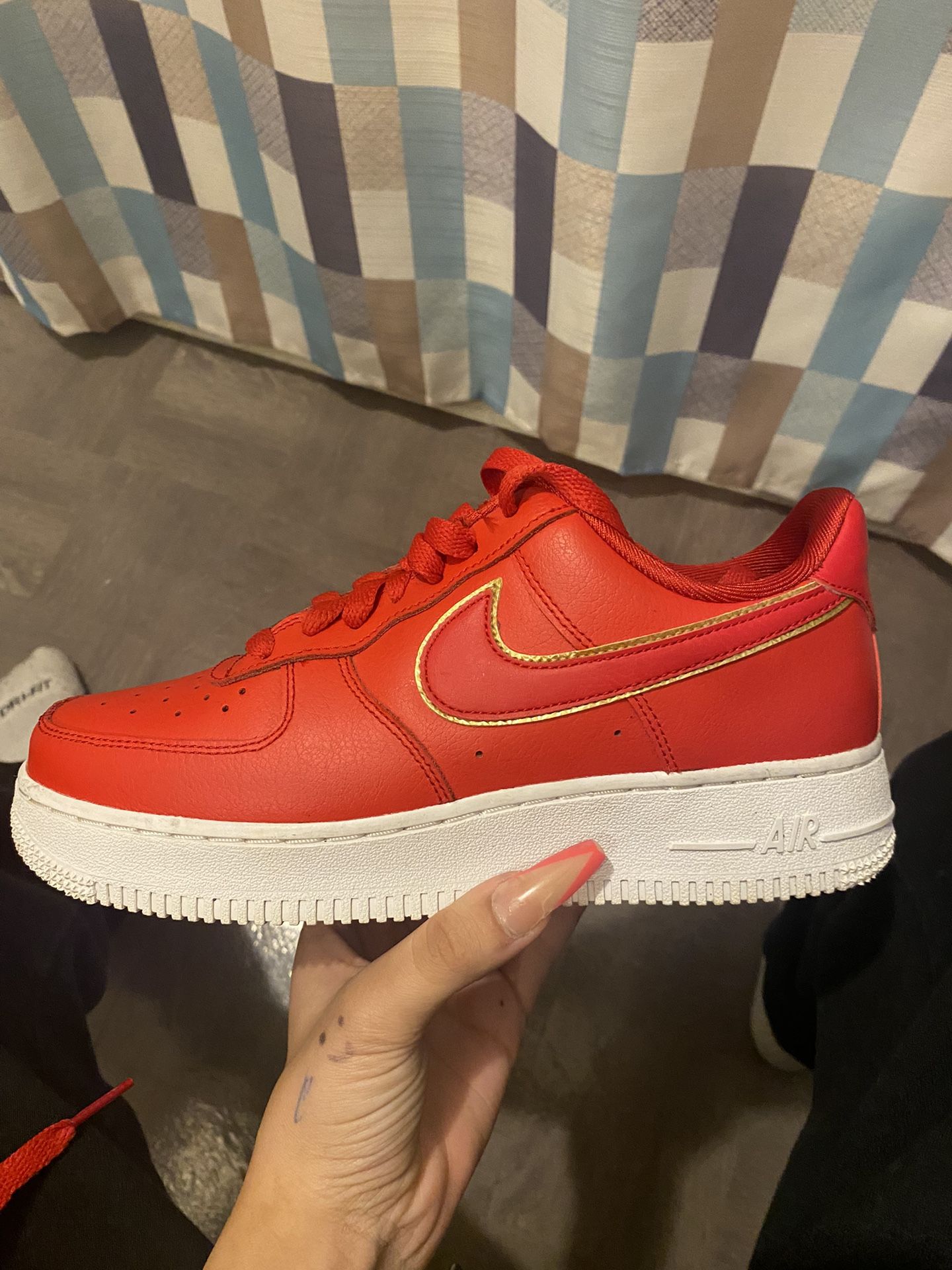 Nike Air Force 1 Low ‘Red Gold Swoosh’ Sneakers Size 8 Men’s