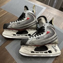 Skates 