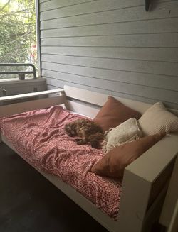 Daybed - Patio Furniture