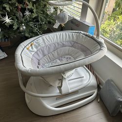 Graco Sense2Soothe Infant Swing with Cry Detection Technology, Birdie (Excellent Conditioni)