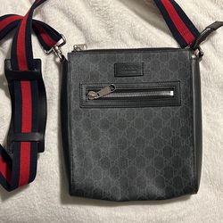 Gucci GG Black Small Messenger Bag 