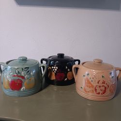 1940's Era Stoneware Bean Pot Cookie Jar