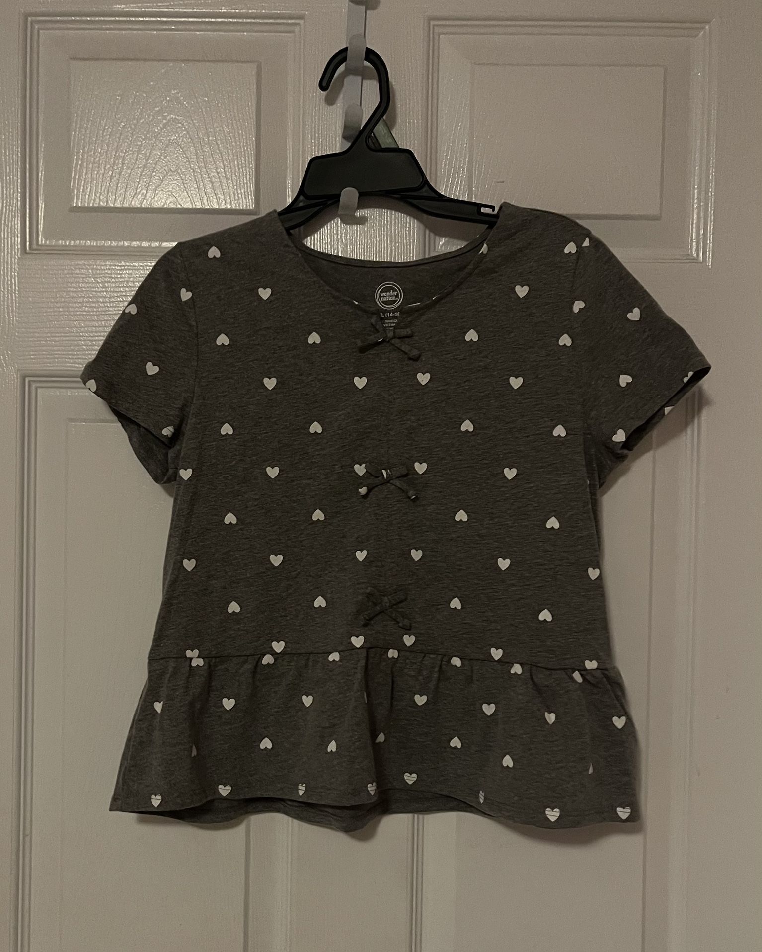 Brand New Girls Tops With Bows Designs Sizes XS-M-L-XL-XXL Kids $4.00 Each