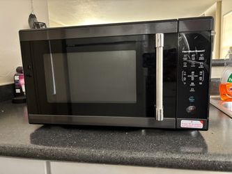 Hamilton Beach Black Countertop Microwave