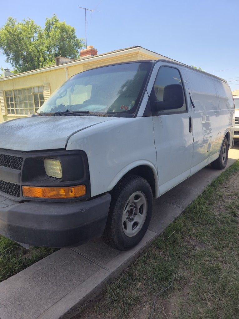 2005 Chevrolet Express