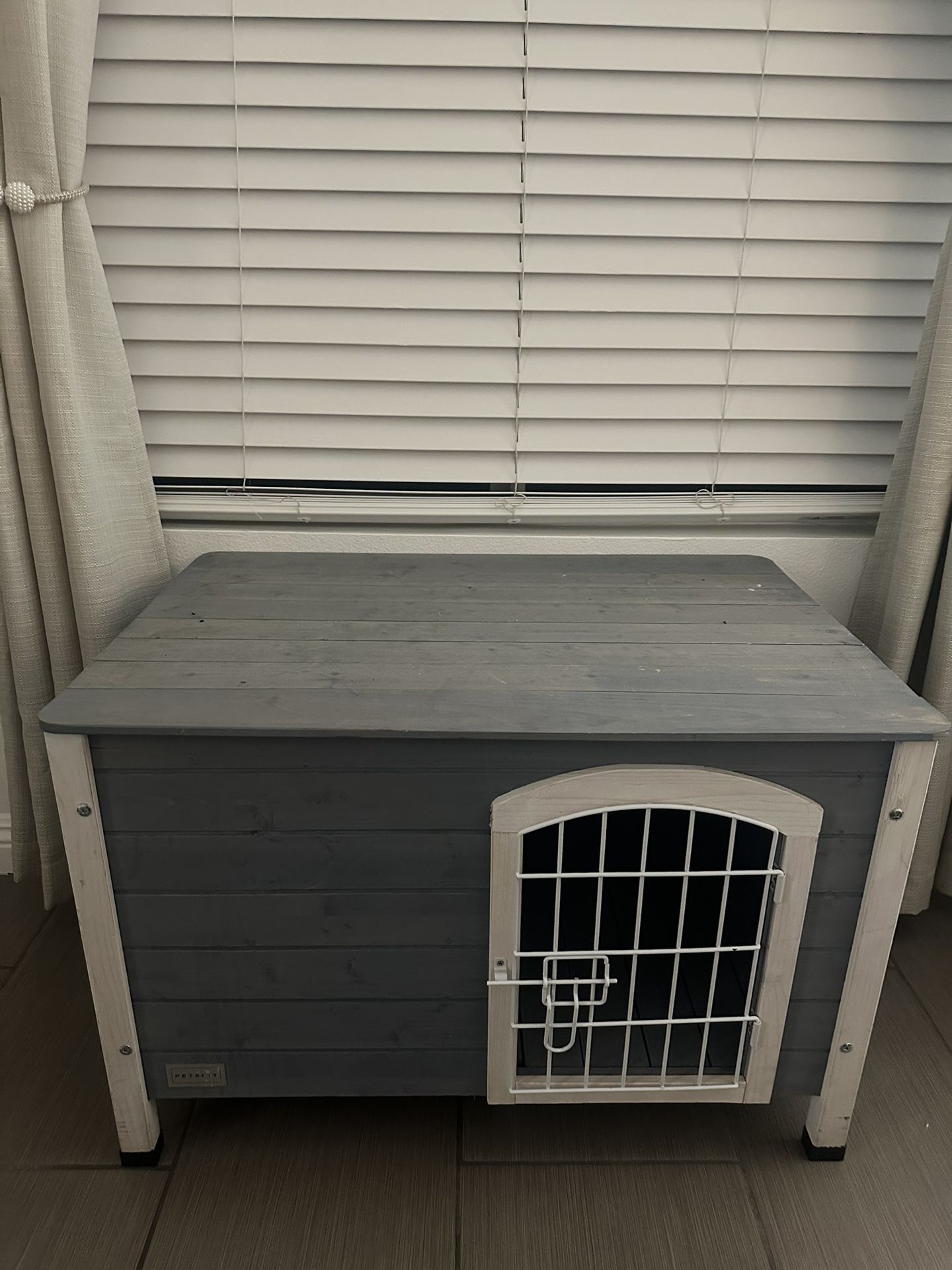 Wood Dog House Crate