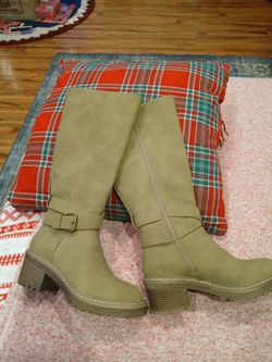 Womens Boots