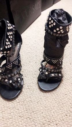 Beautiful Rhinestones Shoes size 8