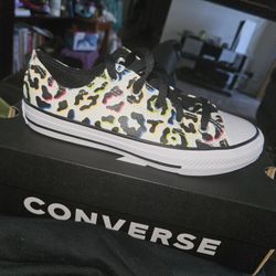 Converse Shoes Size 4 New