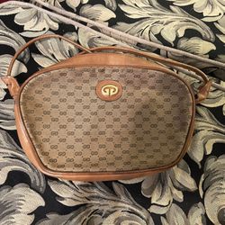 Gucci Small Crossbody Purse 50+ Years Old