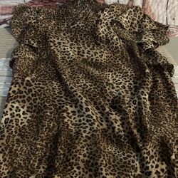 Short Sleeve Leopard Print  