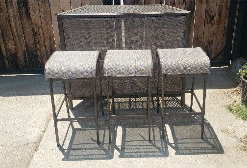 Bar Stools 