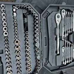 Husky Mechanic Tool Set 149 Pc.   Brand New 