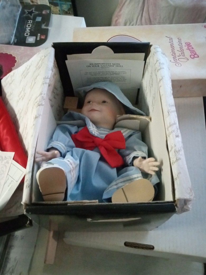 Created By Award Winning Artist Yolanda Bello For Edwin M Knowles ...1988 ..Yolanda Was One Of The Most Widely-honored Doll Makers Of The Time...