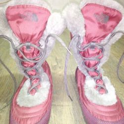 Woman's North Face Winter Snow Boots 