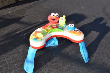 Fisher-Price: Elmo's Sing & Teach Table
