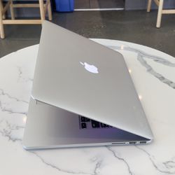 Apple MacBook Pro 15” Retina Wait Core I7, 16GB RAM500GB SSD $375