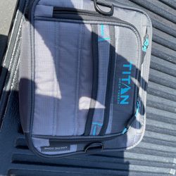 Titán Deep Freeze Cooler