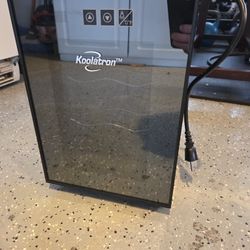 6 Bottle Wine Fridge