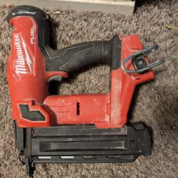 Milwaukee M18 Finish Nailer (Tool Only/No Batt)