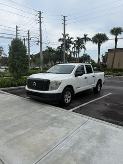 2017 Nissan Titan