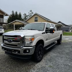 2012 Ford F250 Super Duty Crew Cab Lariat