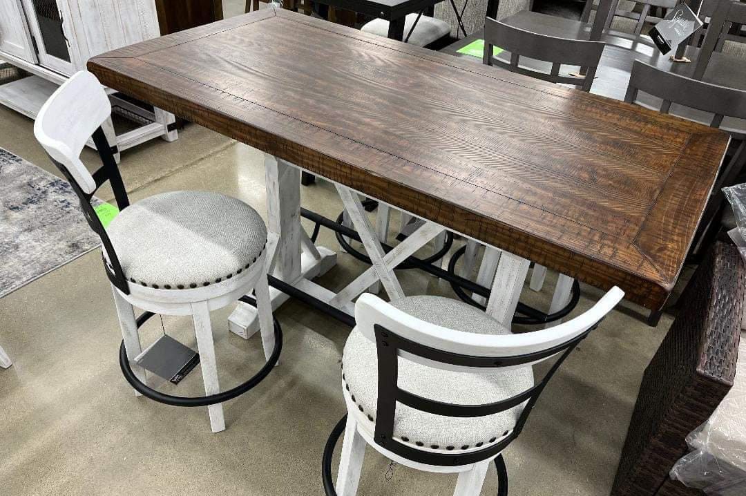 Valebeck White Counter Height Dining Table and 4 Barstools